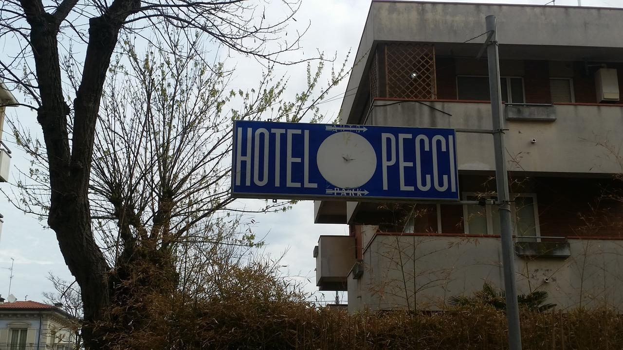 Hotel Pecci ริมินี ภายนอก รูปภาพ